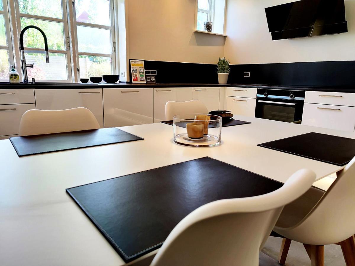 קרוסה The Old Mill - By The Lake - 2 Bedroom Apartment מראה חיצוני תמונה