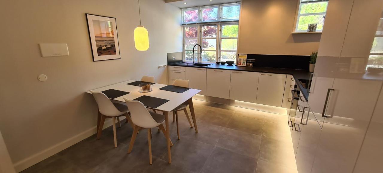 קרוסה The Old Mill - By The Lake - 2 Bedroom Apartment מראה חיצוני תמונה